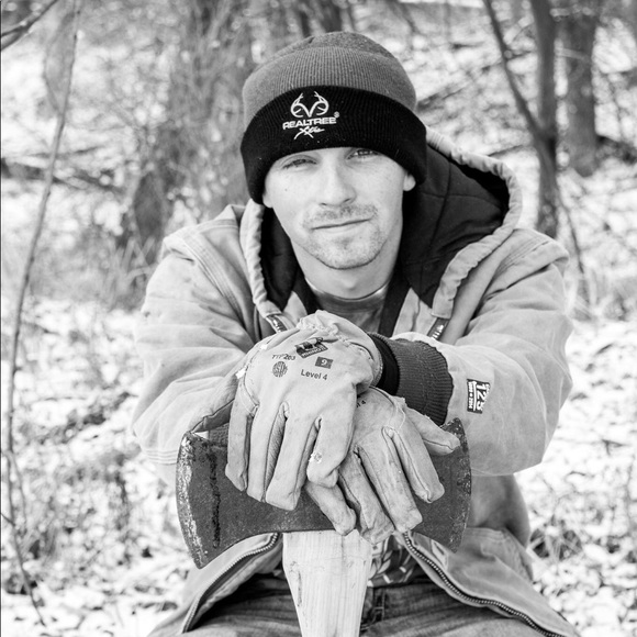 Meet your Posher, Tacy - Picture 7 of 7